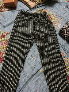 Ethnic Black &amp; White Geometric Print Kurti &amp; Pants