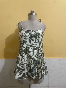 Stylish Floral Print Spaghetti Strap Top