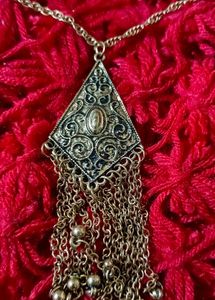 Vintage-Style Layered Body Chain