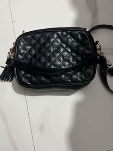 Chic Quilted Black Crossbody Bag