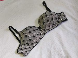 Stylish Fan Print Bra 🖤