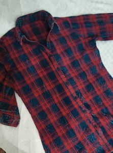 Red &amp; Black Plaid Long Sleeve Shirt