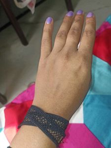 Lace choker cum handband strap