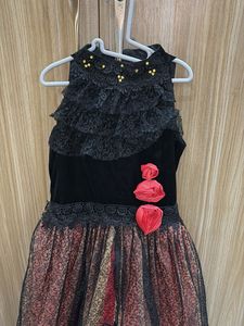 Stunning Black &amp; Red Layered Gown
