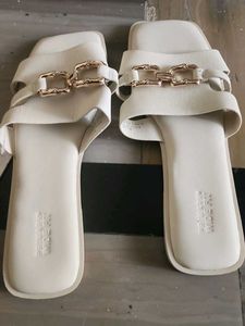 Primark Cream Slides with Gold Detail(UK)