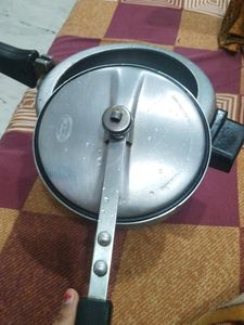 Cooker