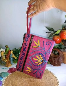 Embroidered Pink Hand Purse
