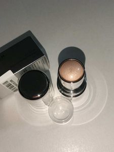 Praush Beauty Icy Glow Highlighter Stick-champagne