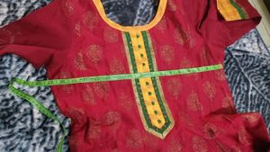 Combo Set Kurta With Sleeveless Sequence Blouse