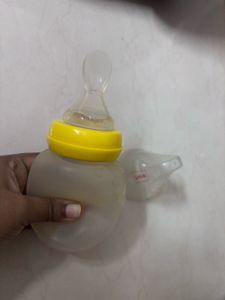 Luv lap Squeezeing Juice Bottle