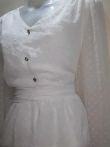 Korean White Embellished Top❤️⚘️