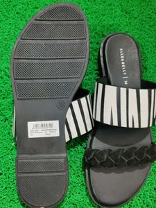 Allen Solly Flat
