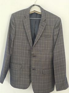 An Awesome Arrow Men's Checked Blazer