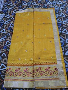 Elegant Yellow Saree with Embellishments