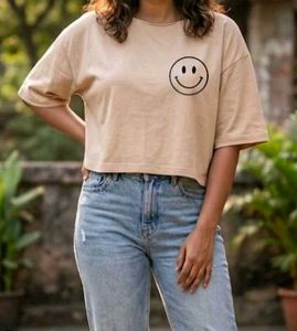 Black "California West Coast" Cropped Tee