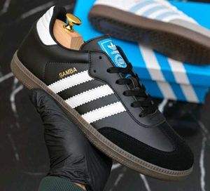 Adidas Samba Sneakers