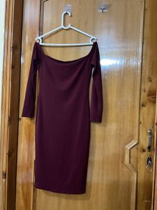 Maroon Off-Shoulder Long Sleeve Dress