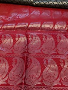 Elegant Silk Saree with Intricate Weave