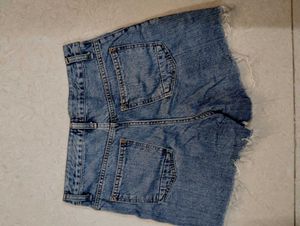 Chic High-Waisted Denim Shorts