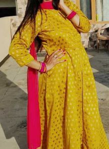 Vishudh Women Mustard Self Design Kurta nd Trouser
