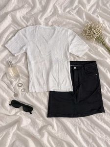 White Ribbed V-Neck Button-Up Top