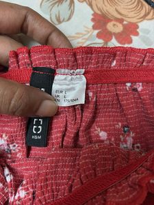 H&amp;M Red Floral Crop Top