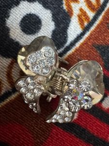 4 Sparkly Crystal Hair Clips