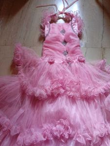Beautiful Pink Ruffled Party Dress
