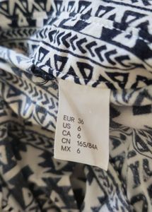 Sleeveless Geometric Print Shirt