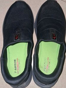 Men's Black Slip-On Casual Shoes