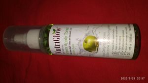 Nutriglow Face Toner, Highlight Powder