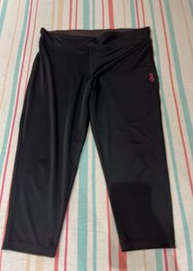 Black Athletic Capri Leggings size XL
