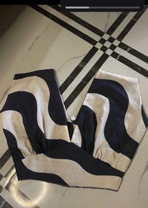 Stylish Abstract Print Crop Top
