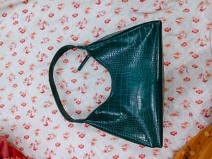 Stylish Green Croc Embossed Hobo Bag