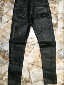 BLACK LEATHER SLIM FIT JEN'S 🖤😎