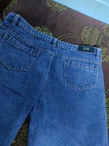 Distressed Wide Leg Jeans