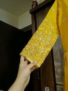 DESIGNER SPECIAL GOWN FOR FESTIVAL