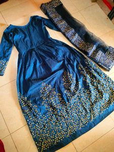 Blue Embroidered Anarkali🧙💎🧋🥤