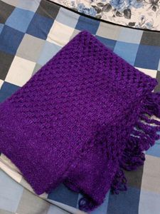 Woolen Fancy Shall Or Stall Purple Colour Good Quality Medium Warm .