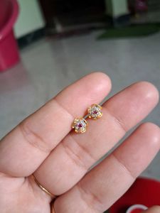 Heart Stud Earrings with Rhinestones gold