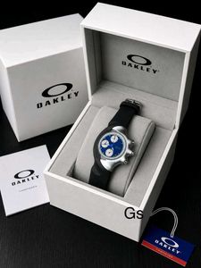 Oakley Detonator wristwatch featuring a silver bez
