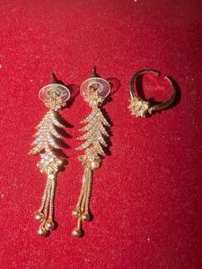 Stunning Dangle Earrings & Ring Set