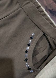 Stylish Olive Green Pants with Embellished Pockets