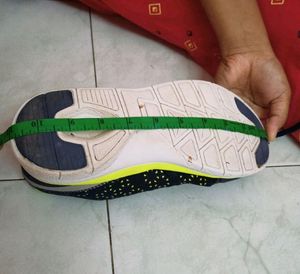 LOTTO BRAND LIGHT USED WALKING SHOES