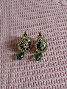 💯Grab For Free Beautiful Green Earrings