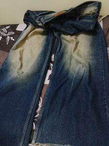 Distressed Wash Blue Jeans