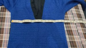 it's a kurrti type top you can wear it on jeans al