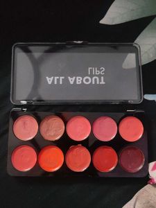 10 Color Lipstick Palette