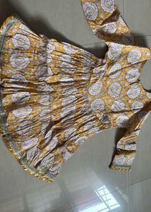 Girls' Ethnic Clothing Set