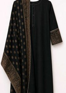 Elegant Black Kurta with Embellished Sleeves